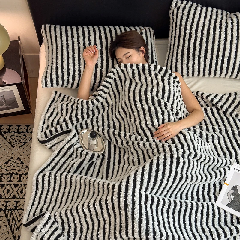 Cozy Fluffy Faux Fur Fleece Blanket Thick Warm Striped Winter Duvets Soft Plush Sofa Throw Blanket Bedroom Bedspread for Home