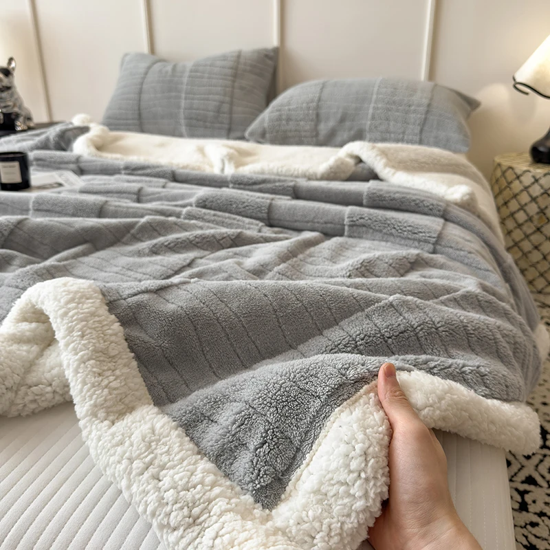 Faux Fur Ripple Winter Warm Blankets for Bed Living Room Three Layer Thickened Sherpa Fleece Blanket Quilt Soft Warmth Quilts