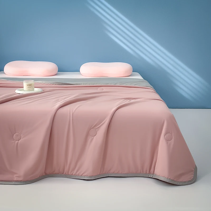Newest Summer Quilt Soild Color Lightweight Comforter Soft Ice Silk Cooling Blanket with Double Side Arc-Chill Cold Tech Fabric
