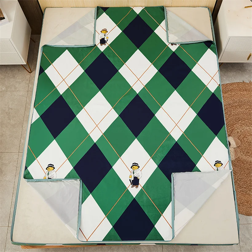 Fitted Sheet Waterproof Six-Sided With Zipper Mattress Cover Cartoon Printed Bed Cover Deep Pocket for 10/15/20/25cm Bedspreads